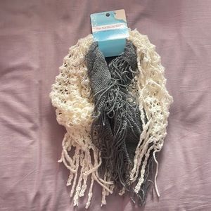 Infinity scarf